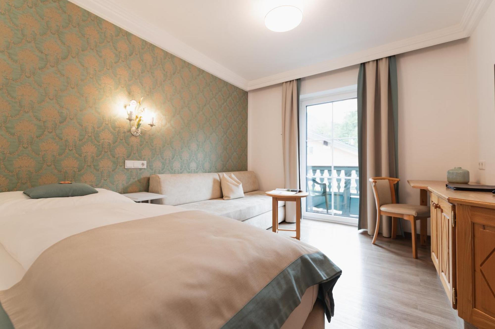 Gasthof Hotel Hauslwirt 골링안데살자흐 외부 사진